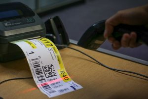 Pallet tracking label scanning